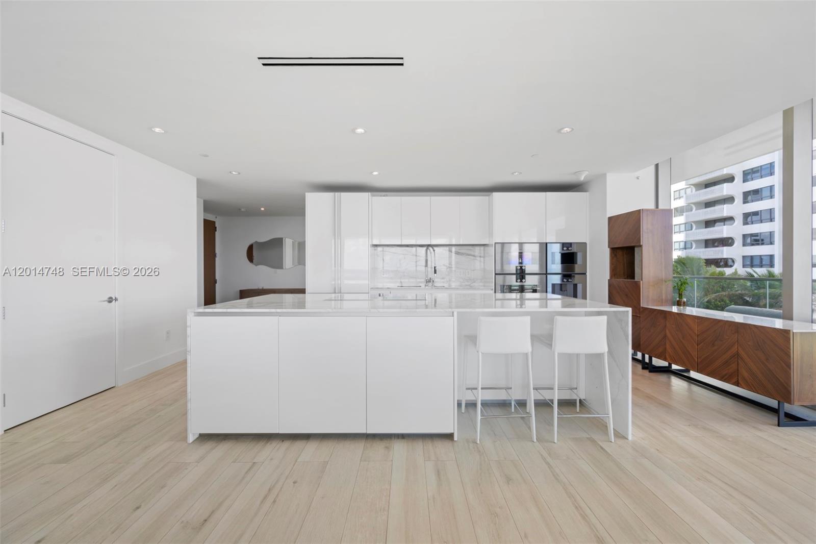 10203 Collins Ave #401 Bal Harbour, FL 33154
