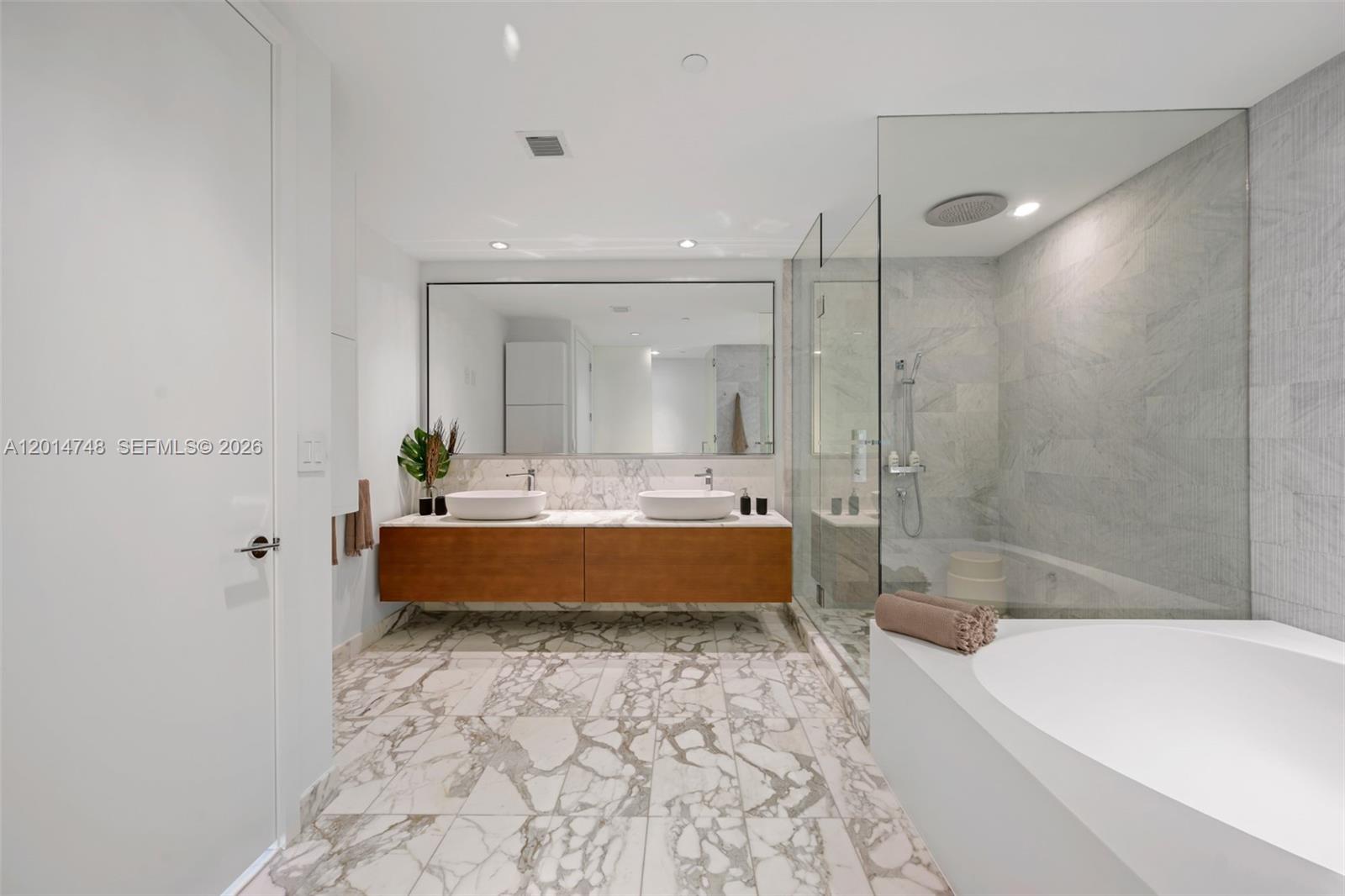 10203 Collins Ave #401 Bal Harbour, FL 33154