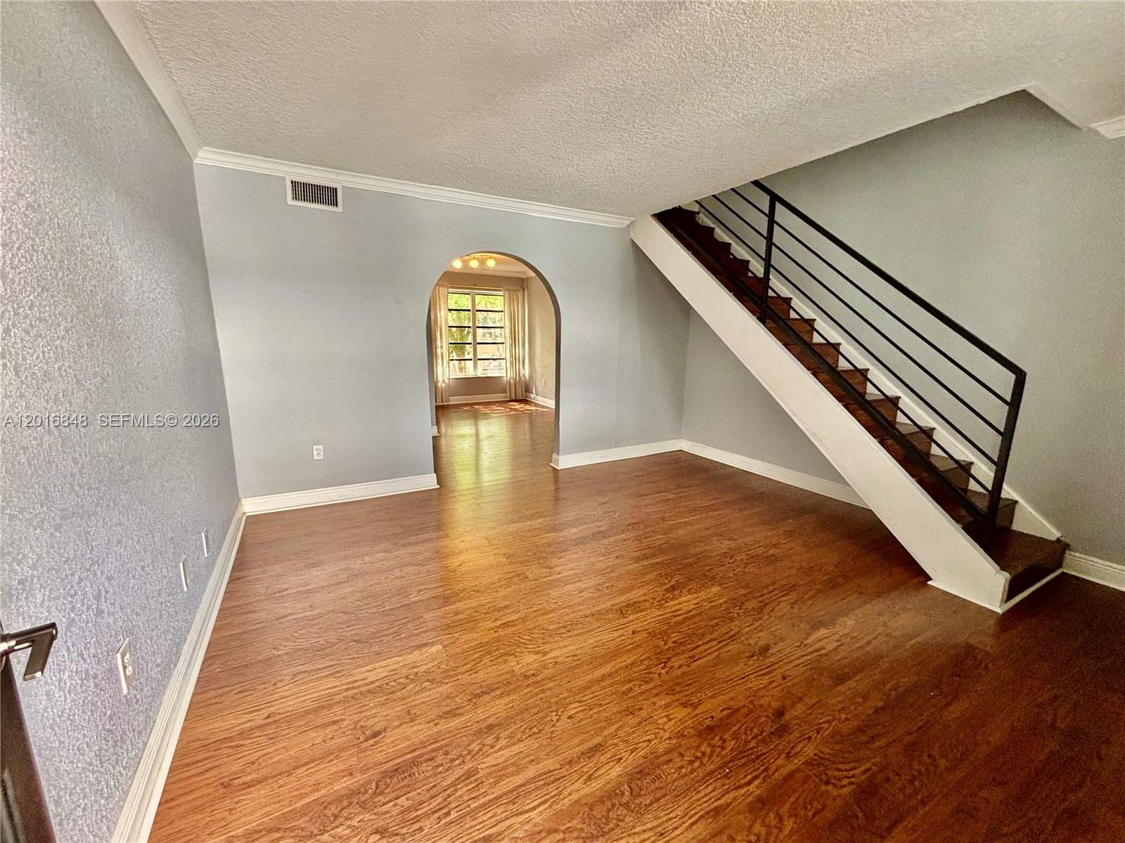 235 Antilla Ave #5