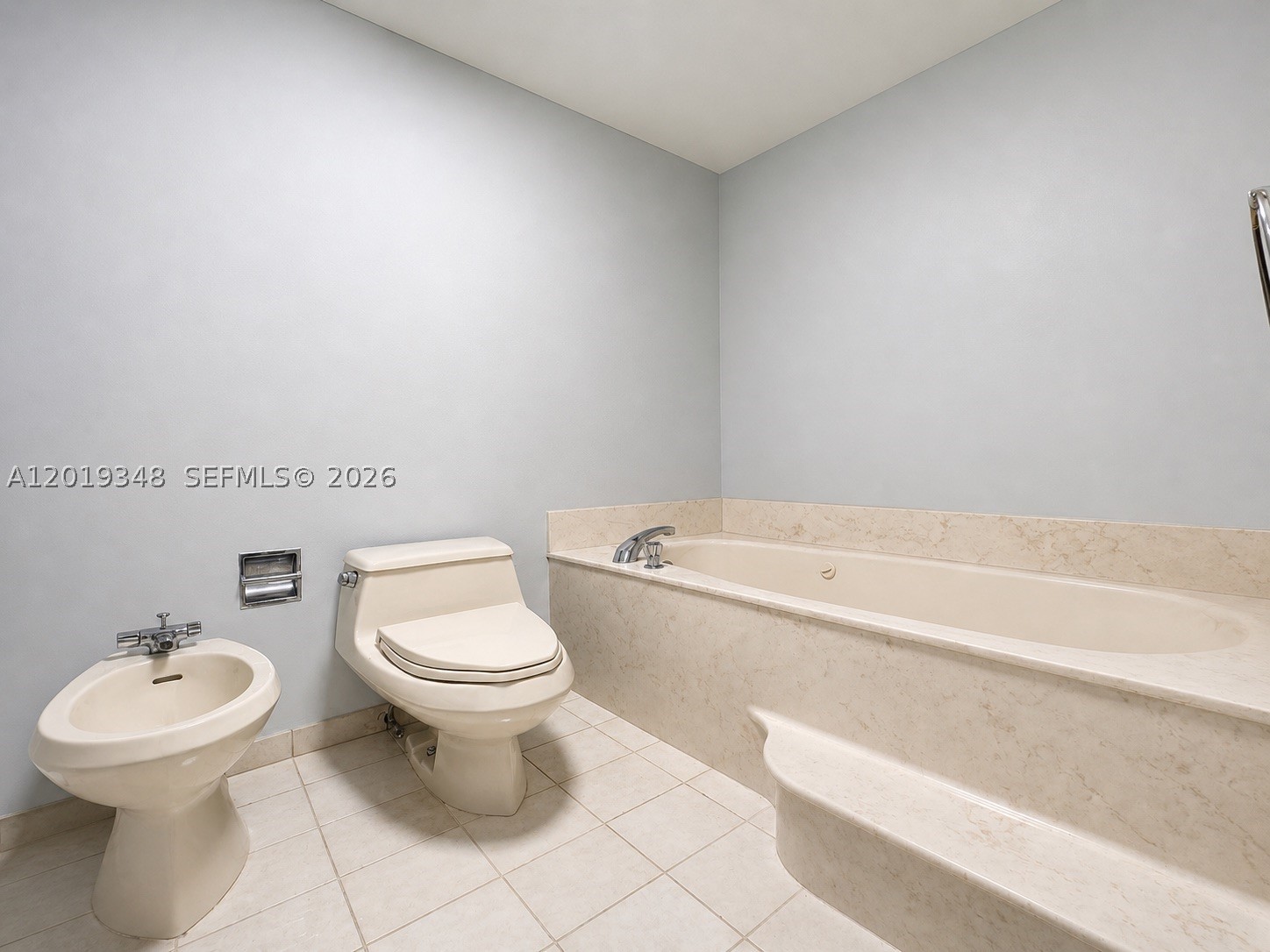 image Brickell Key One12