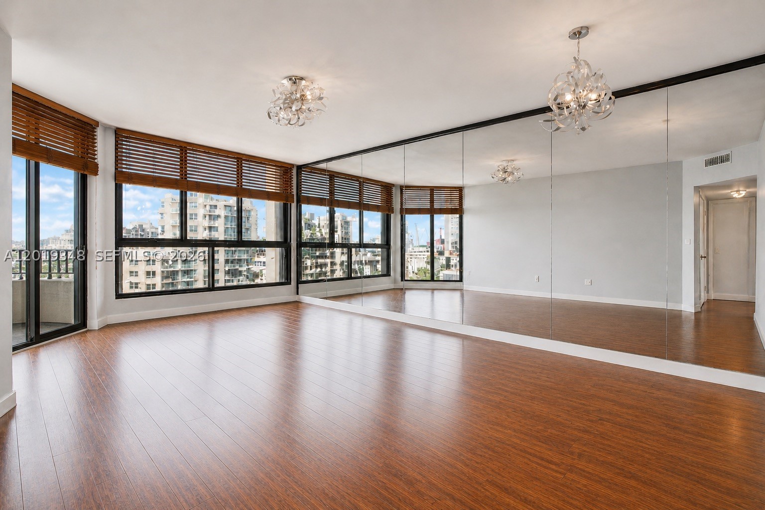 image Brickell Key One4