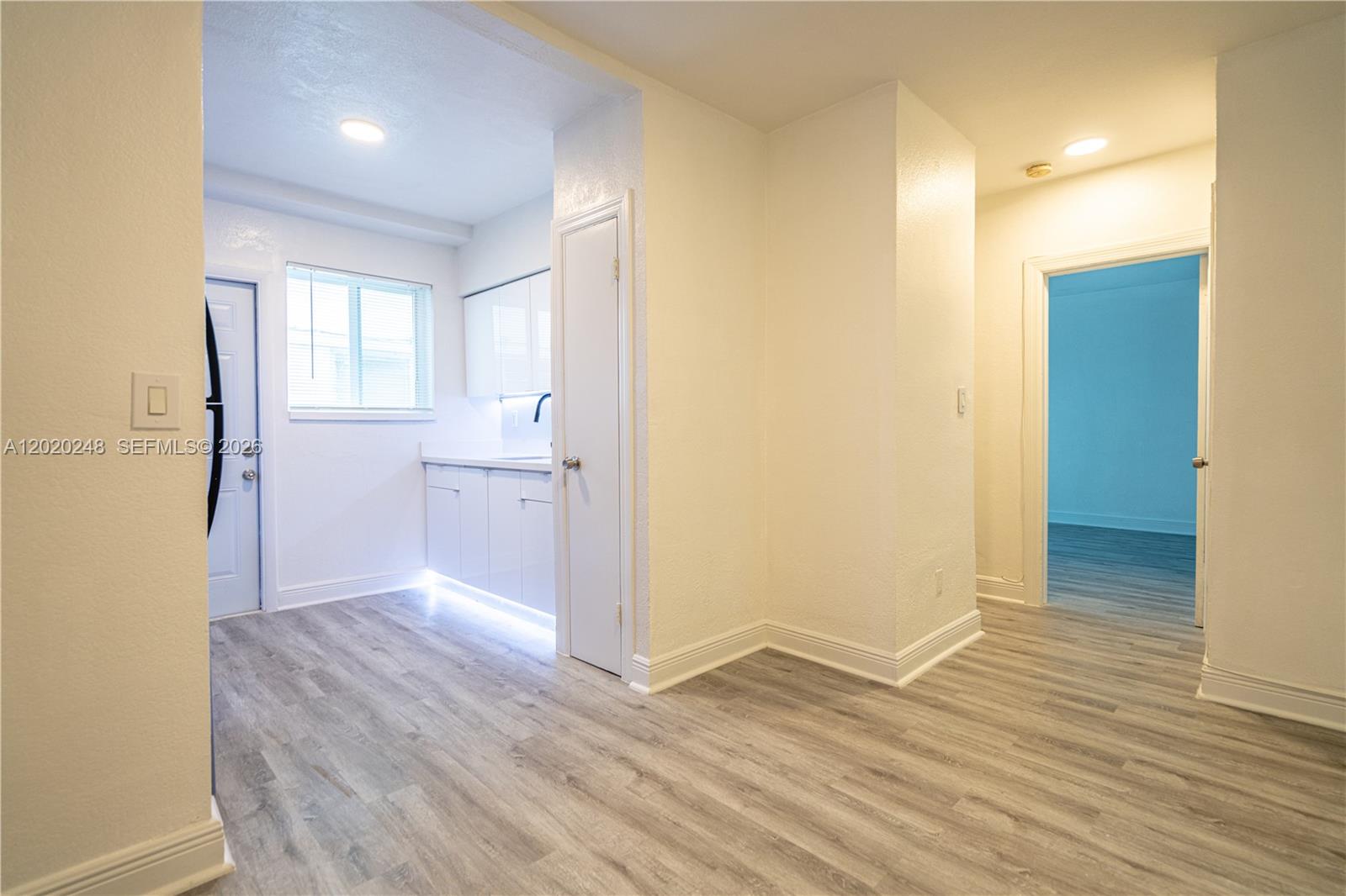 7325 Carlyle Ave #9