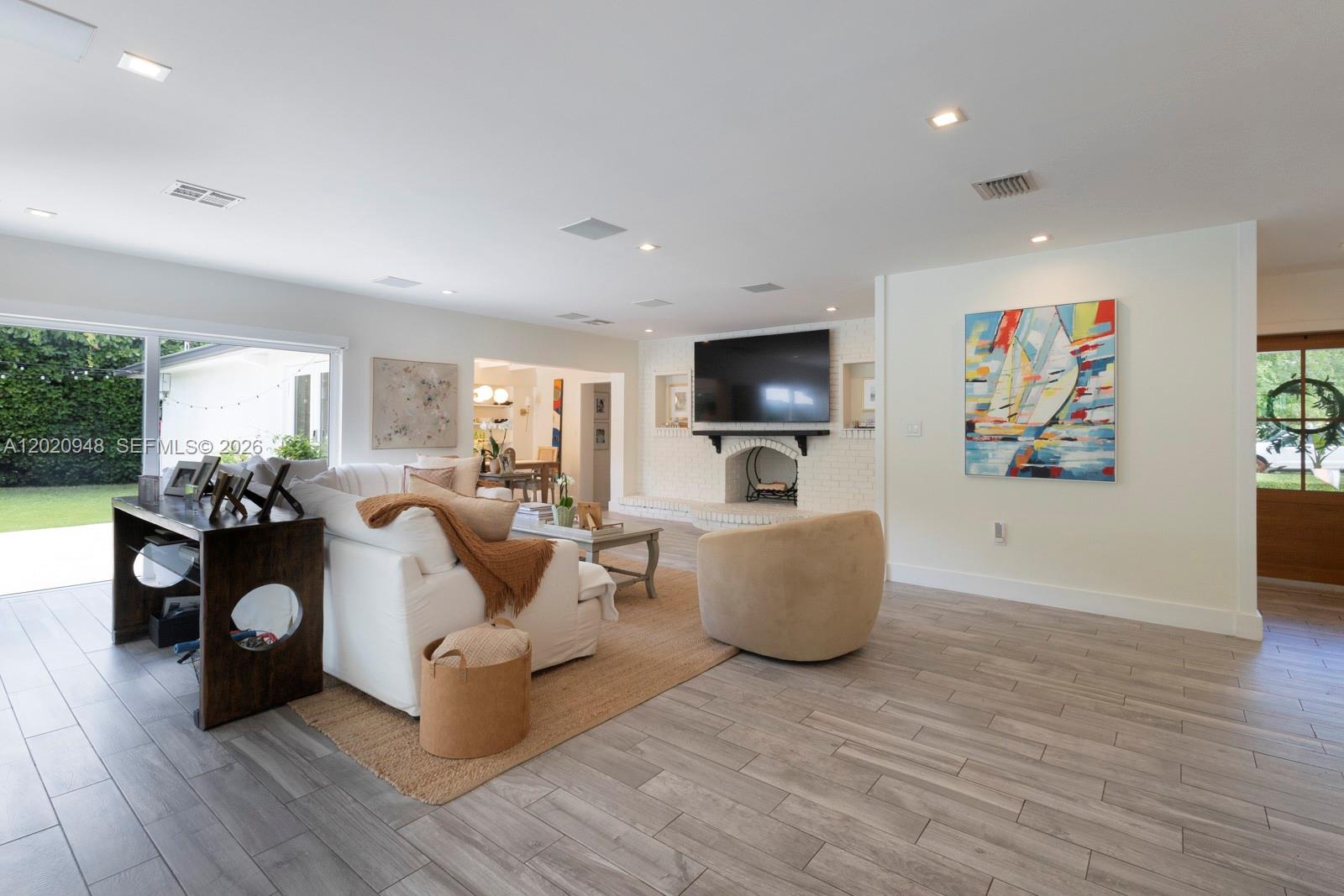 8200 SW 102nd St Miami, FL 33156