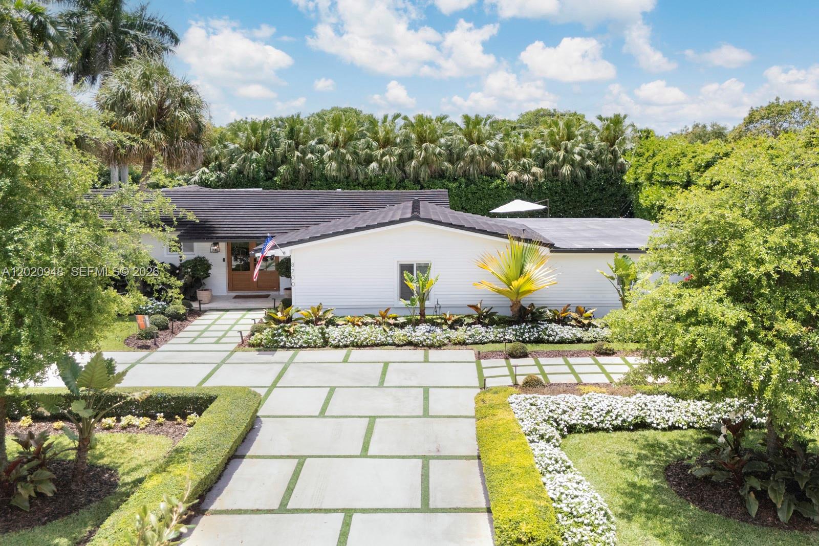 8200 SW 102nd St Miami, FL 33156