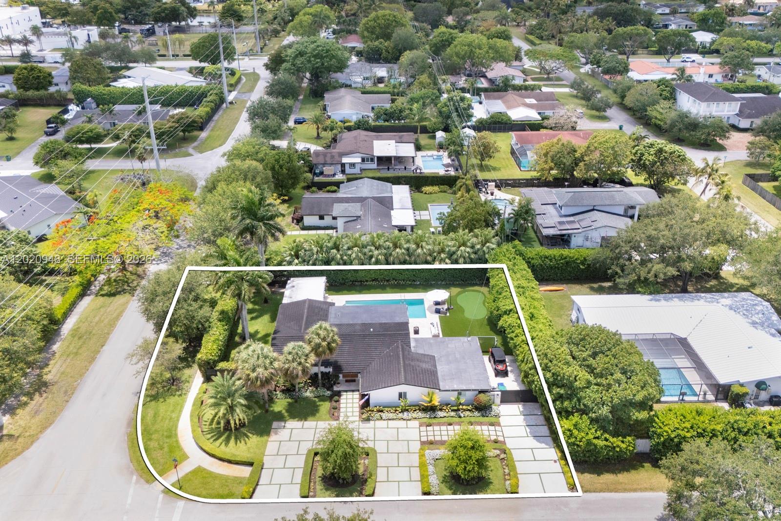 8200 SW 102nd St Miami, FL 33156