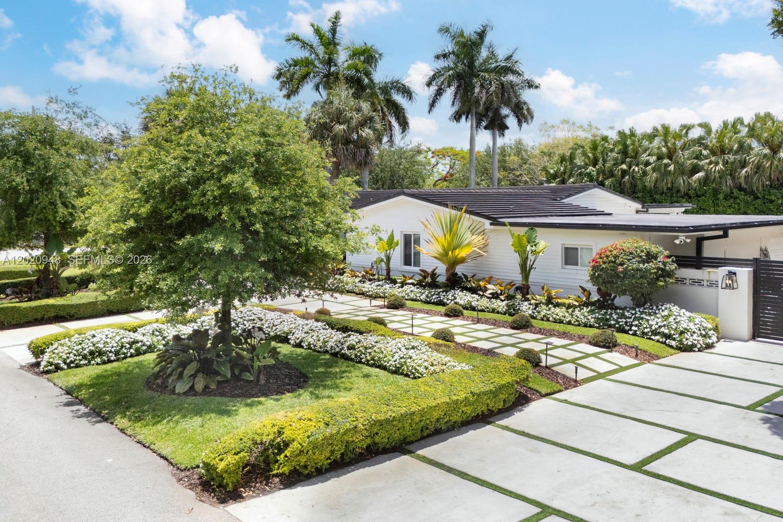 8200 SW 102nd St Miami, FL 33156