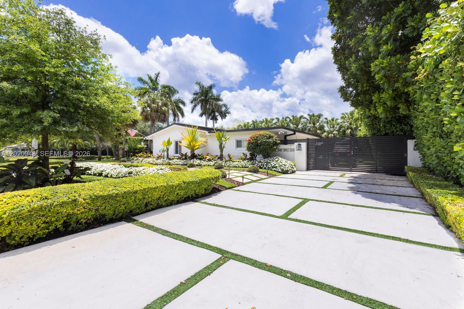 8200 SW 102nd St Miami, FL 33156