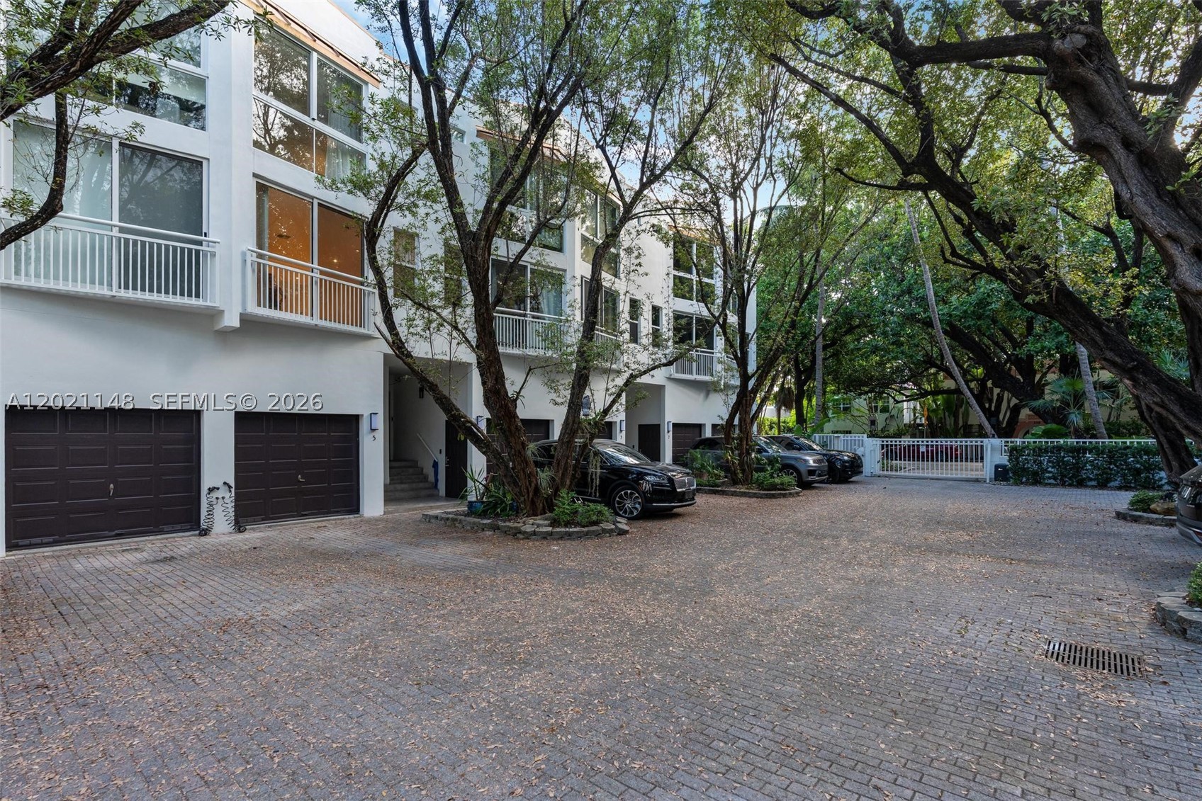 325 Meridian Ave #5 Miami Beach, FL 33139