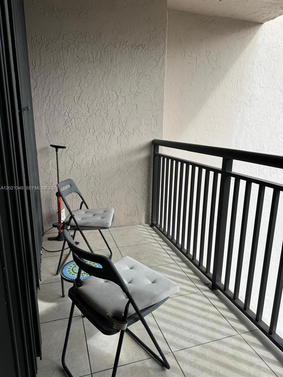 540 Brickell Key Dr #1801 Miami, FL 33131