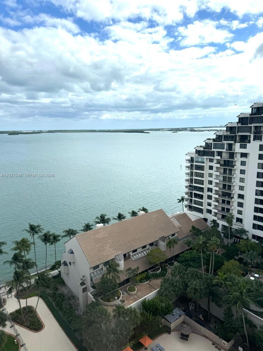 540 Brickell Key Dr #1801 Miami, FL 33131