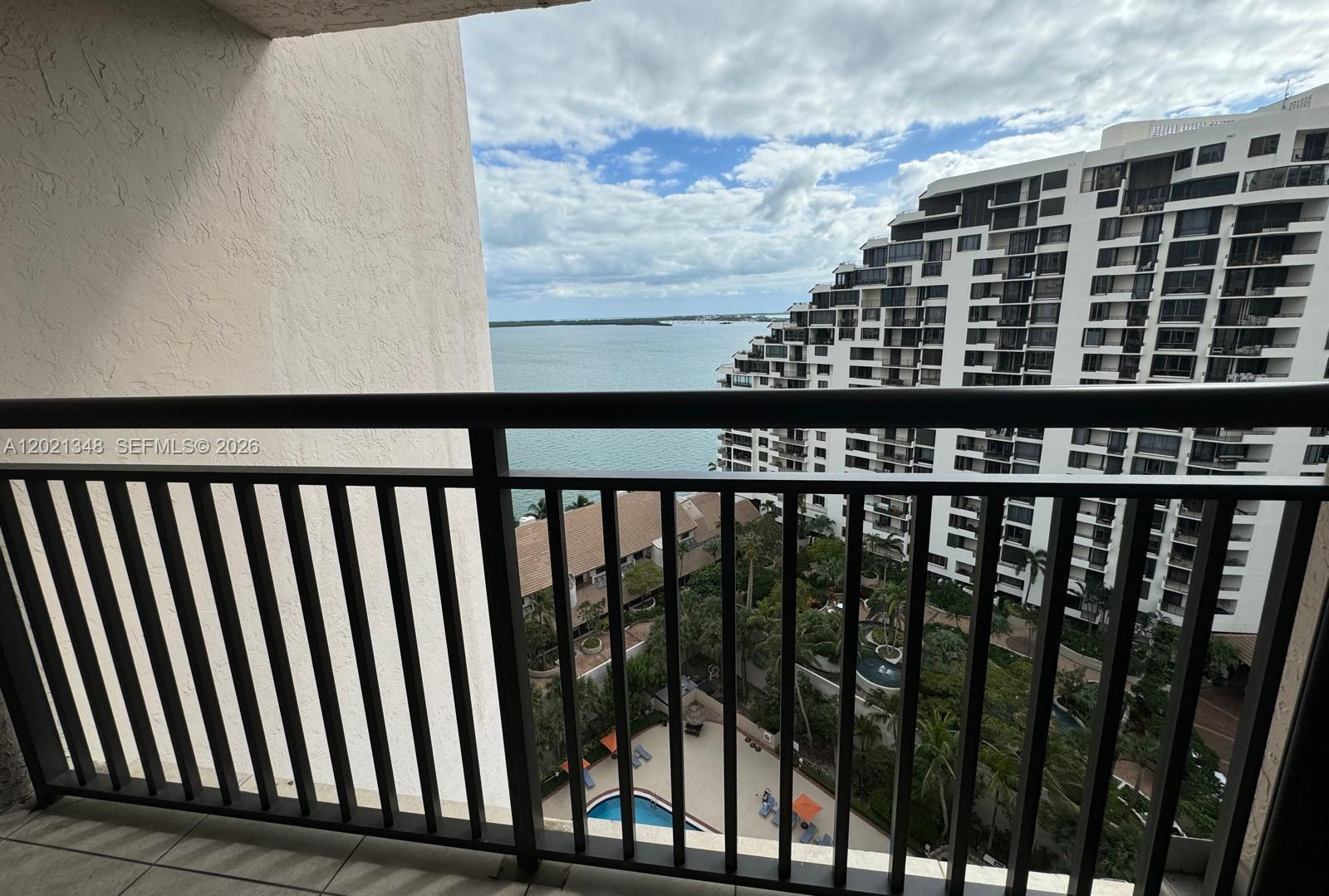 540 Brickell Key Dr #1801 Miami, FL 33131