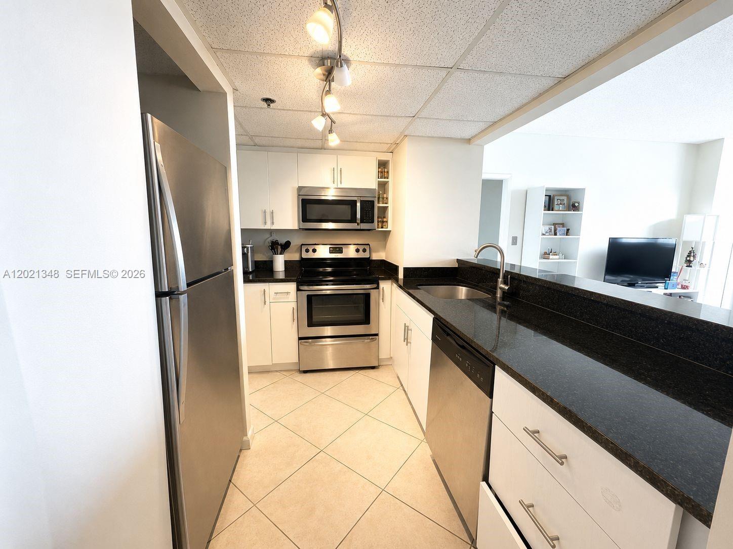 540 Brickell Key Dr #1801 Miami, FL 33131