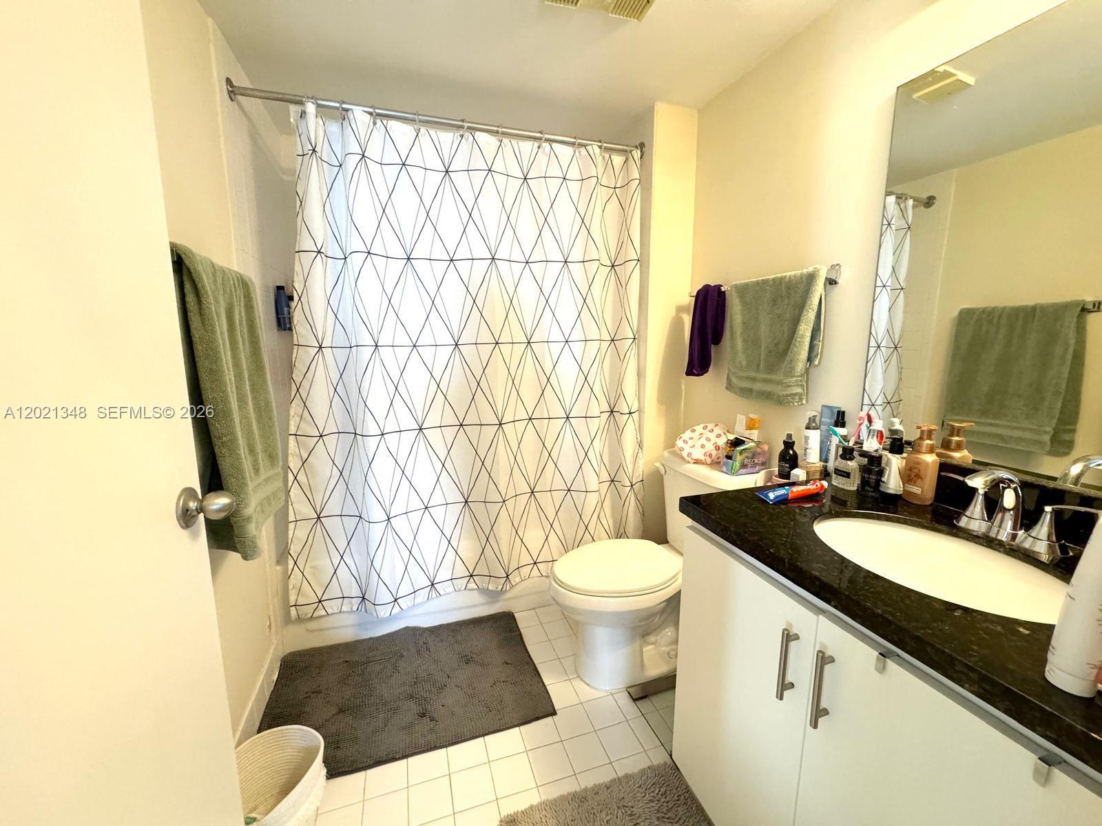 540 Brickell Key Dr #1801 Miami, FL 33131
