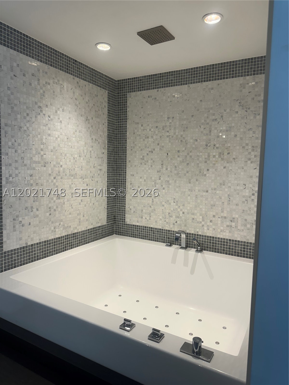 image Epic Residences3