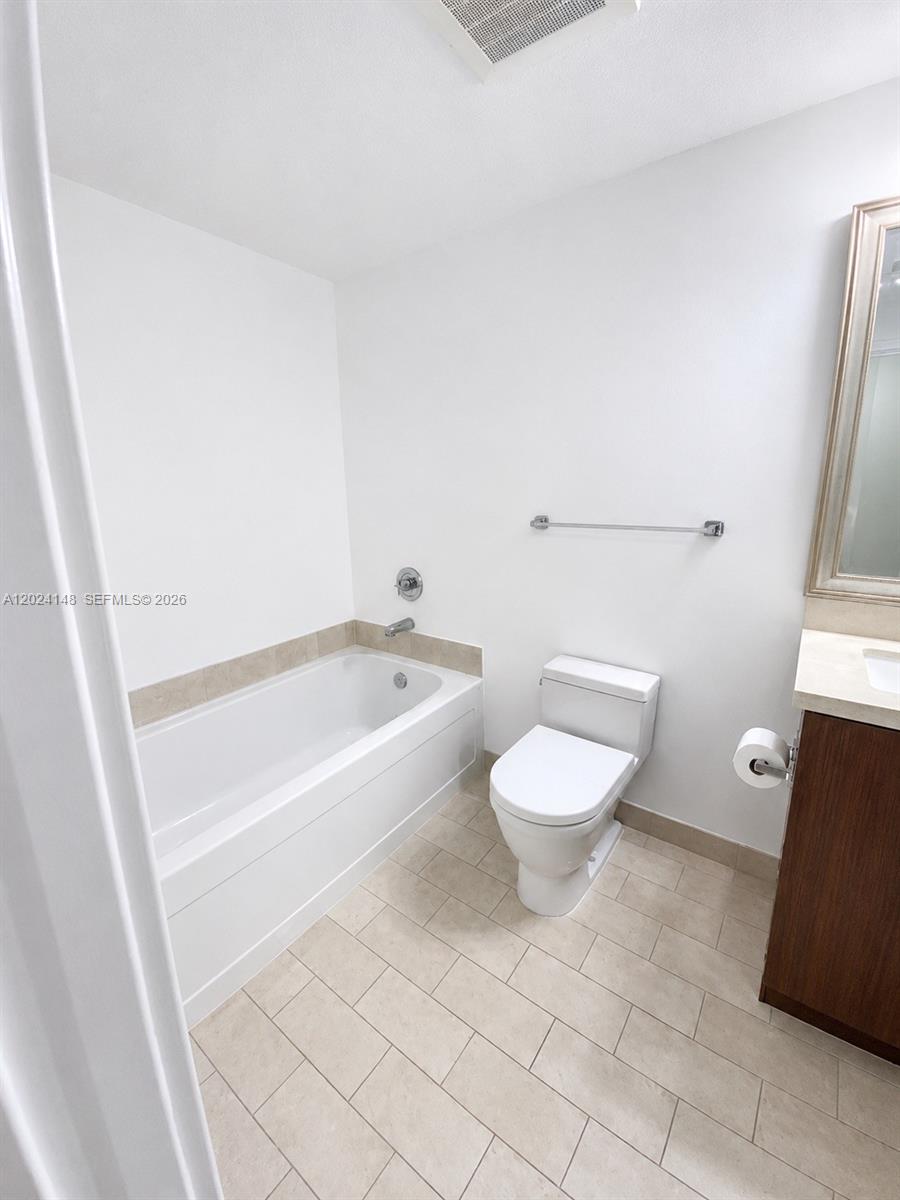 image Axis on Brickell South4
