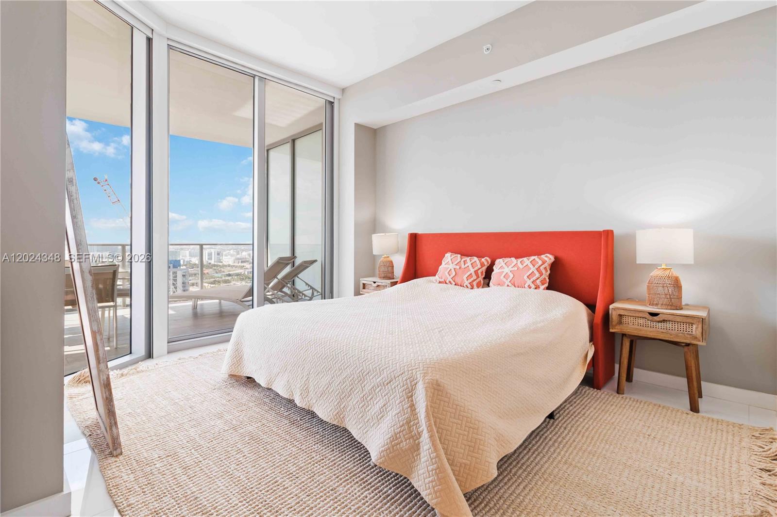 851 NE 1st Ave #3006 Miami, FL 33132