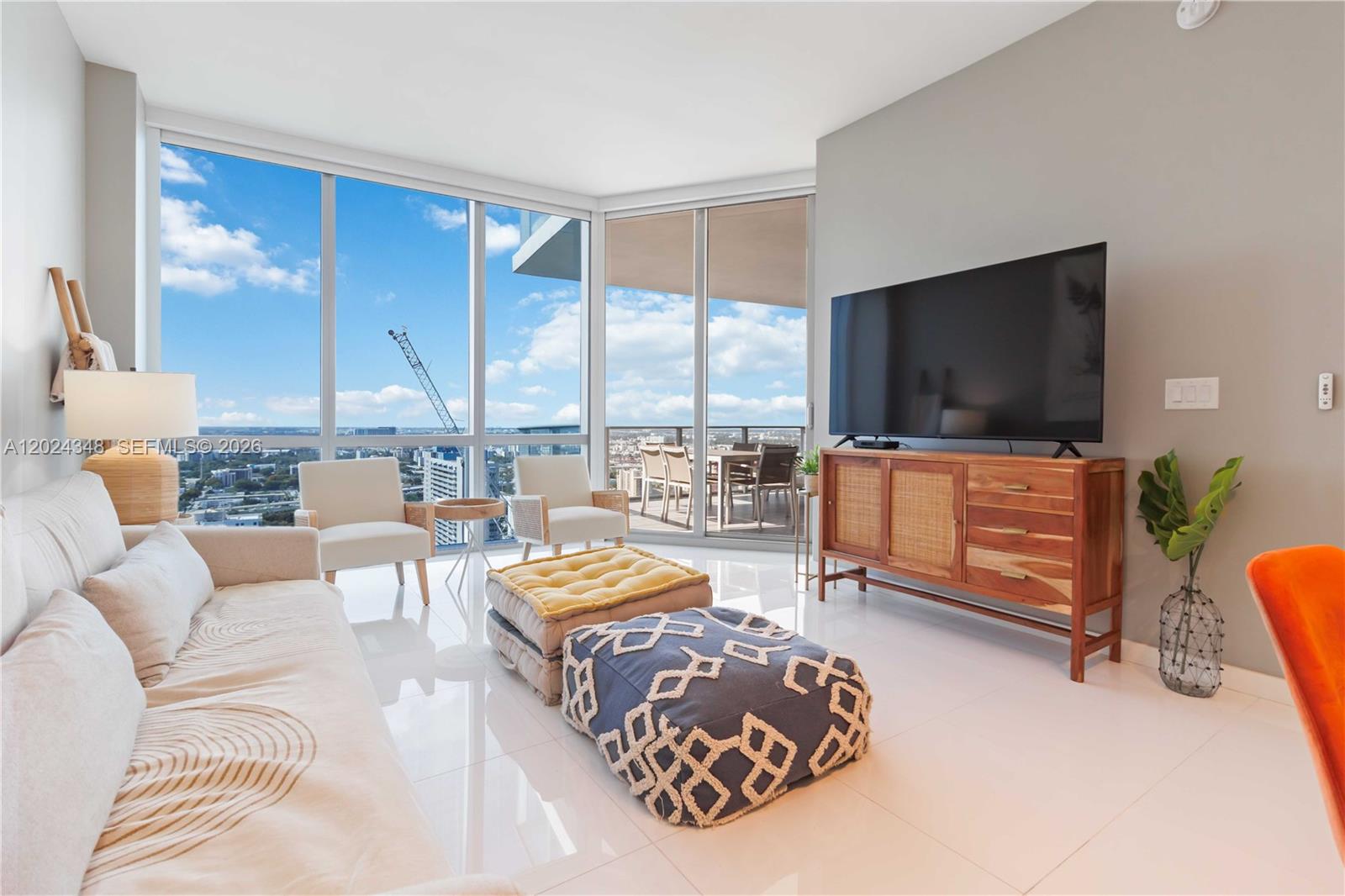 851 NE 1st Ave #3006 Miami, FL 33132