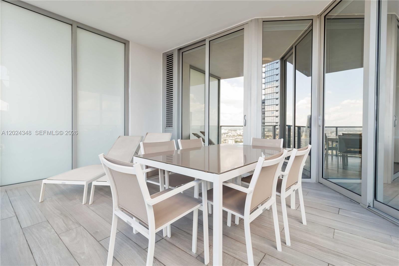 851 NE 1st Ave #3006 Miami, FL 33132