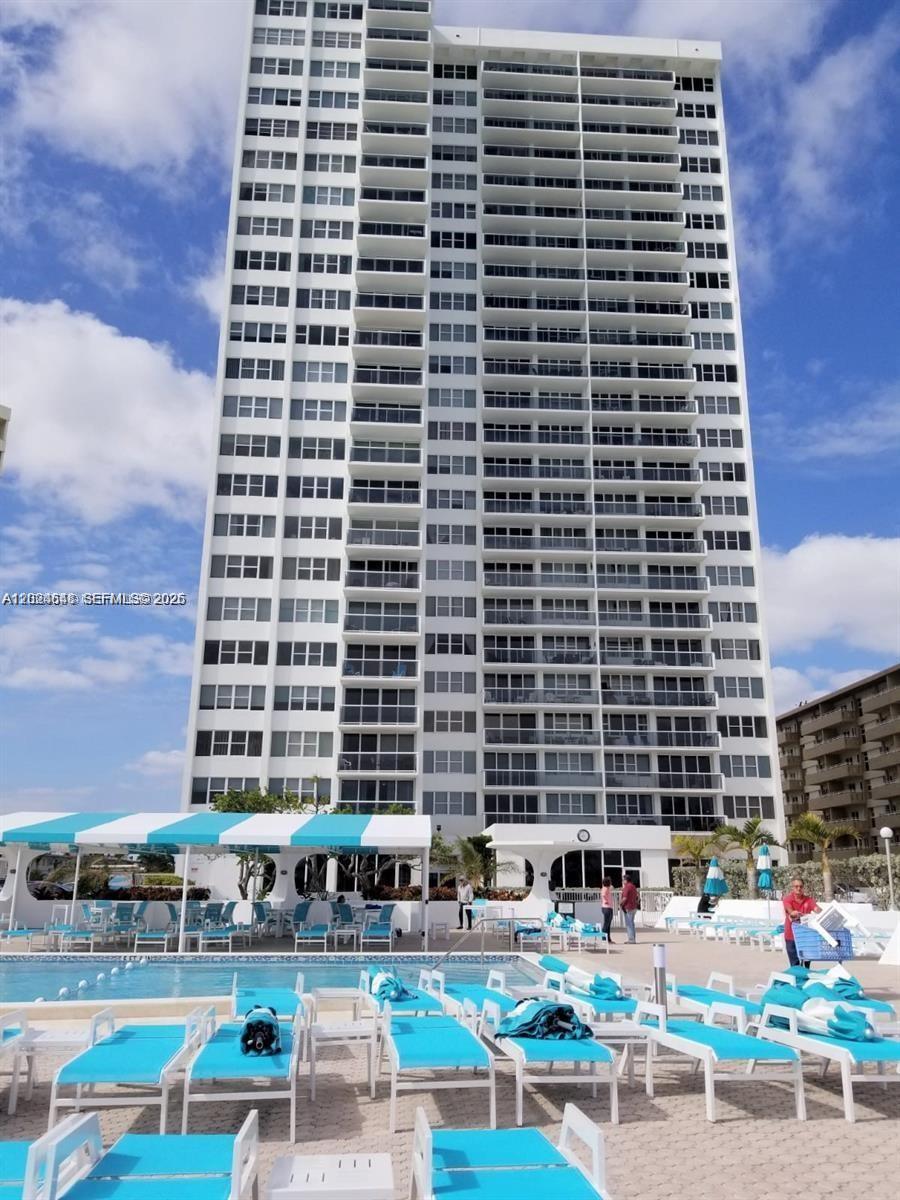 3140 S Ocean Dr #1705