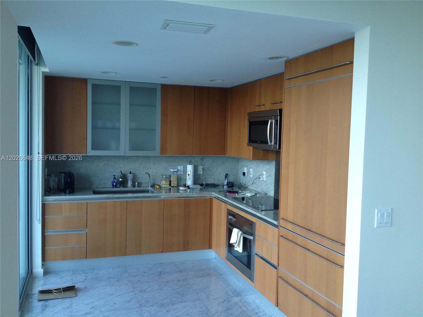 2627 S Bayshore Dr #1208 Miami, FL 33133