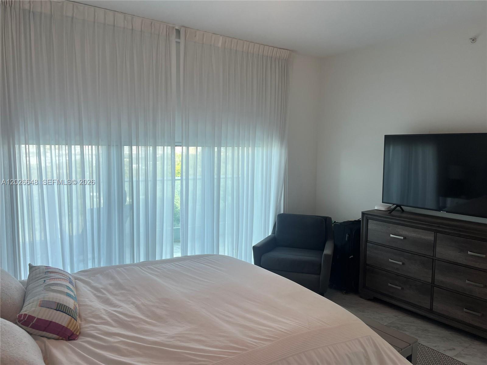 2627 S Bayshore Dr #1208 Miami, FL 33133