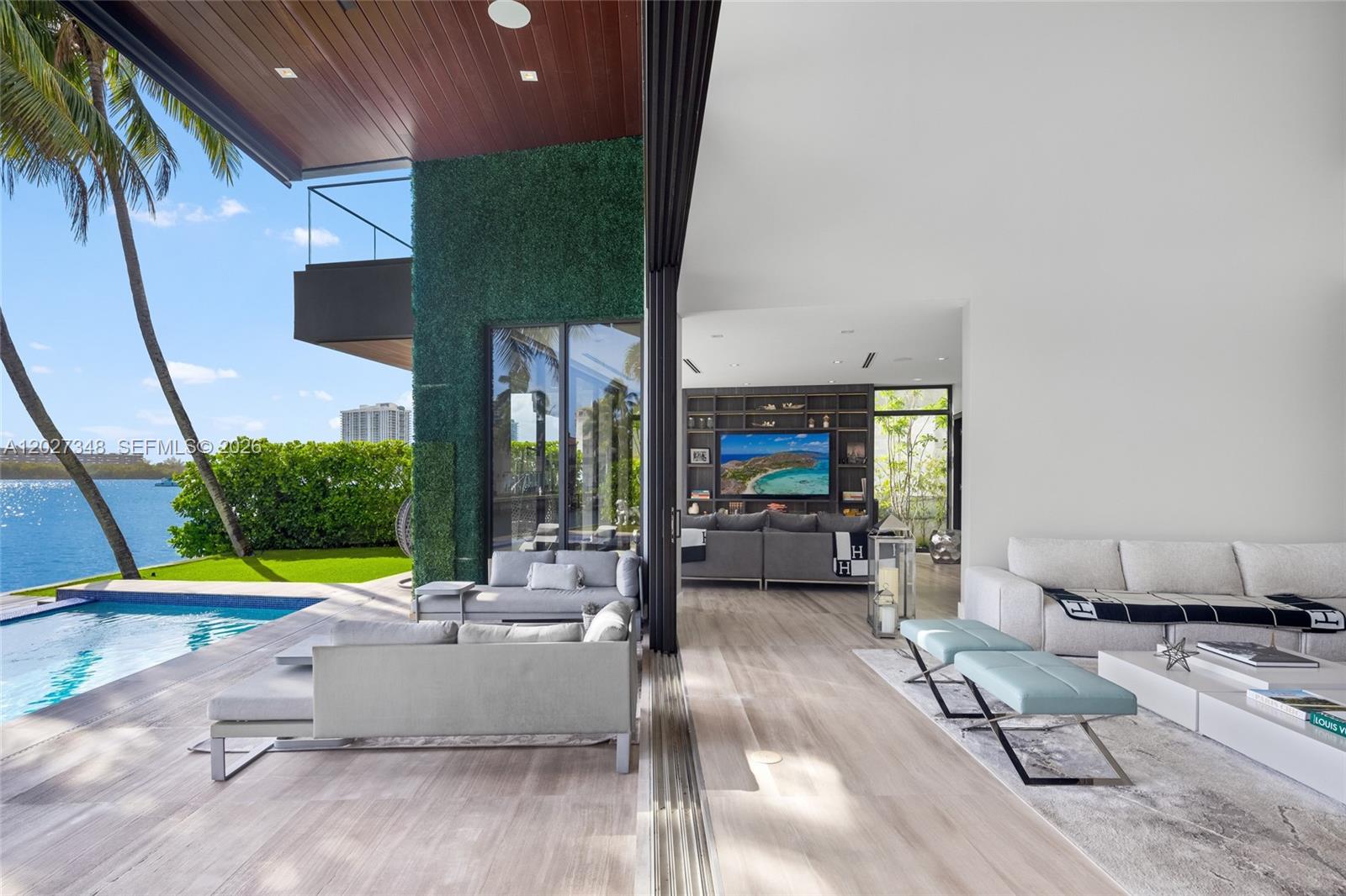 16470 NE 30th Ave North Miami Beach, FL 33160