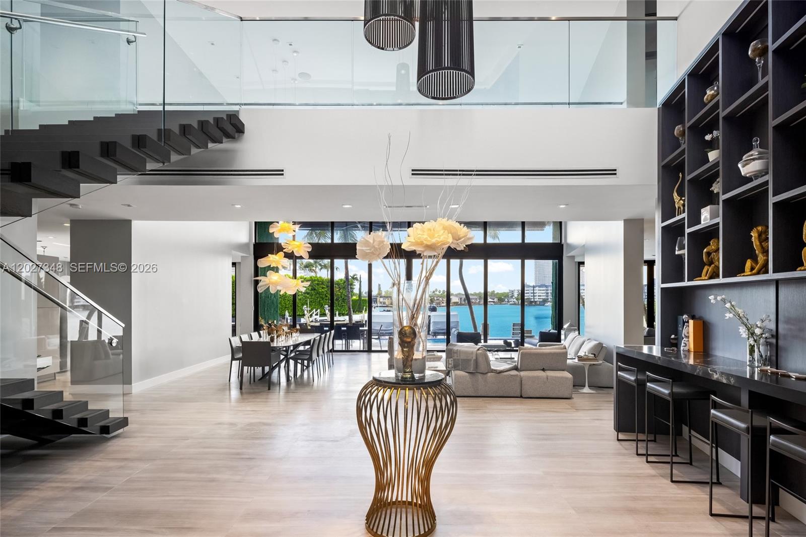 16470 NE 30th Ave North Miami Beach, FL 33160
