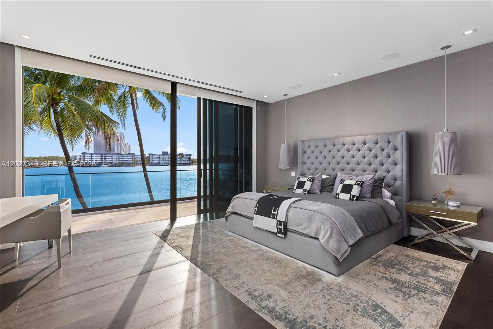 16470 NE 30th Ave North Miami Beach, FL 33160