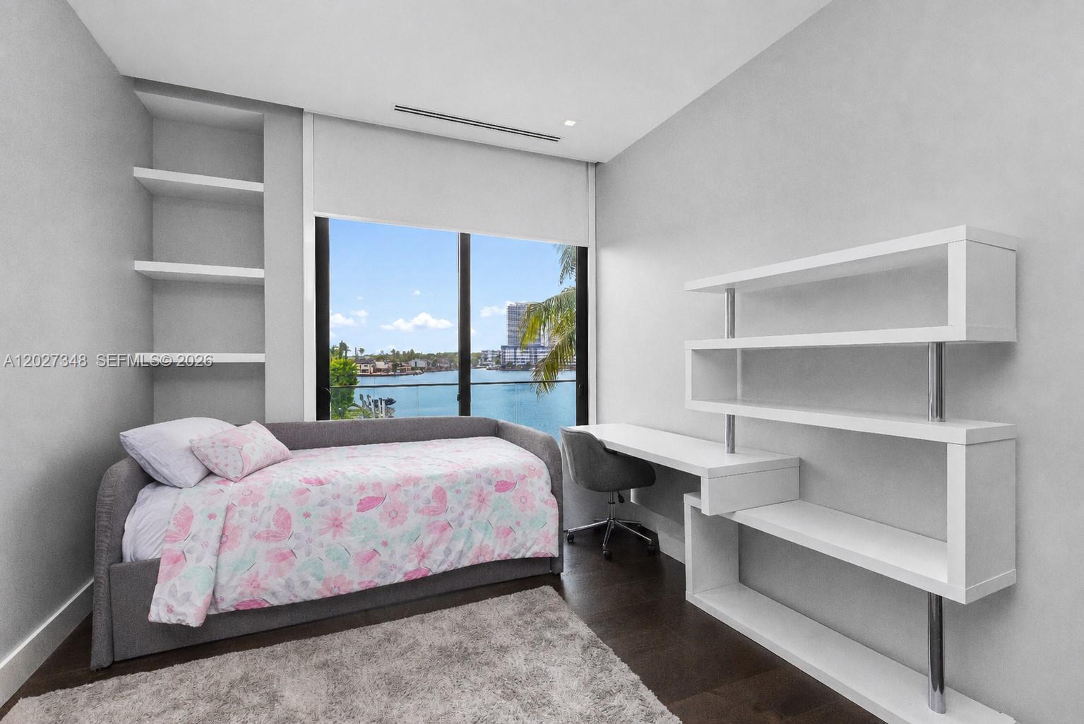 16470 NE 30th Ave North Miami Beach, FL 33160