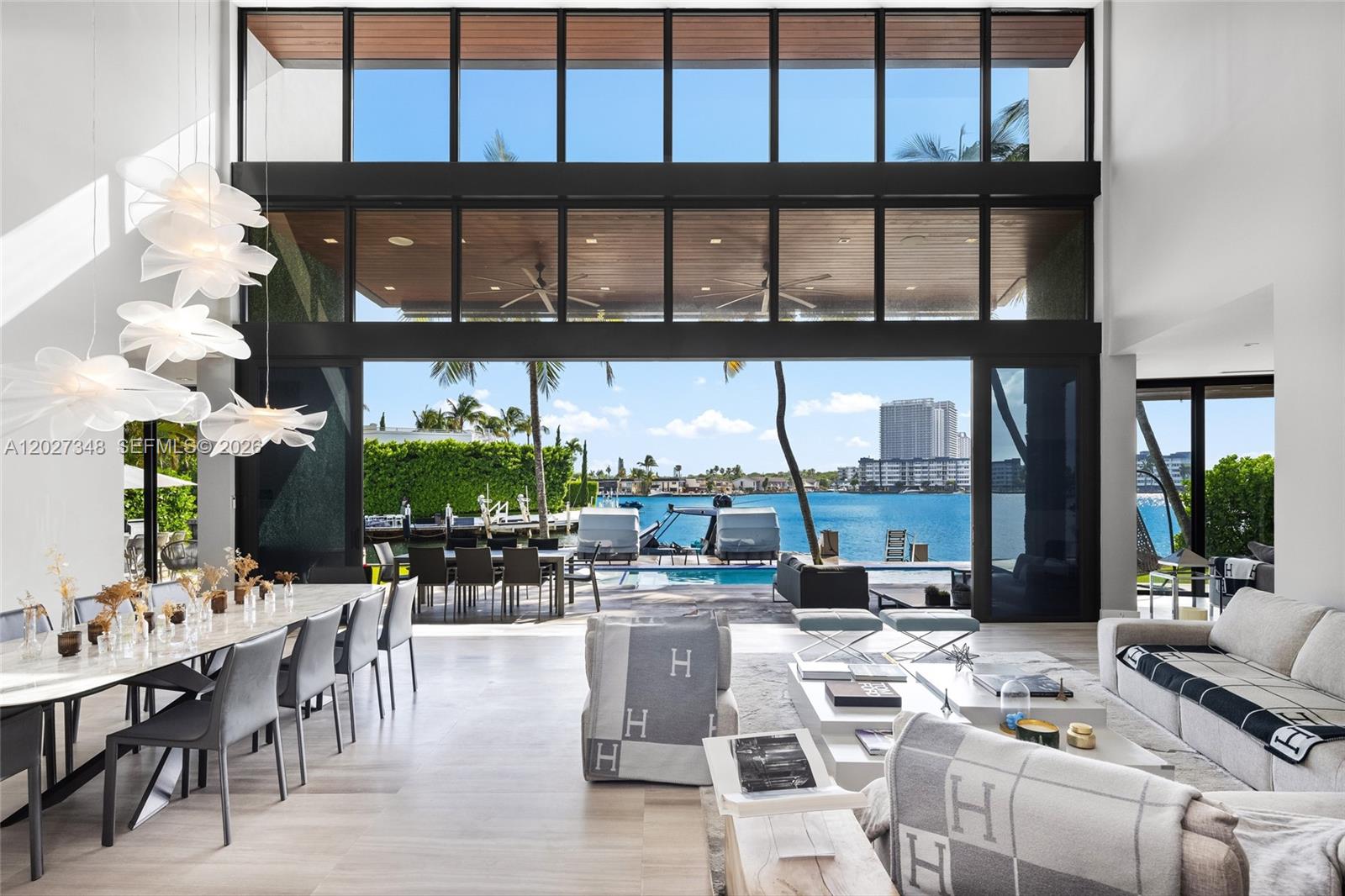 16470 NE 30th Ave North Miami Beach, FL 33160