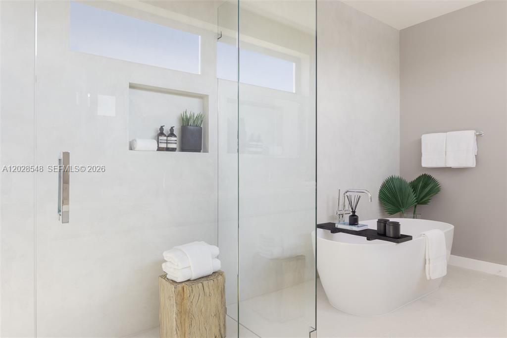 92 Sw 28th Rd #4 Miami, FL 33129