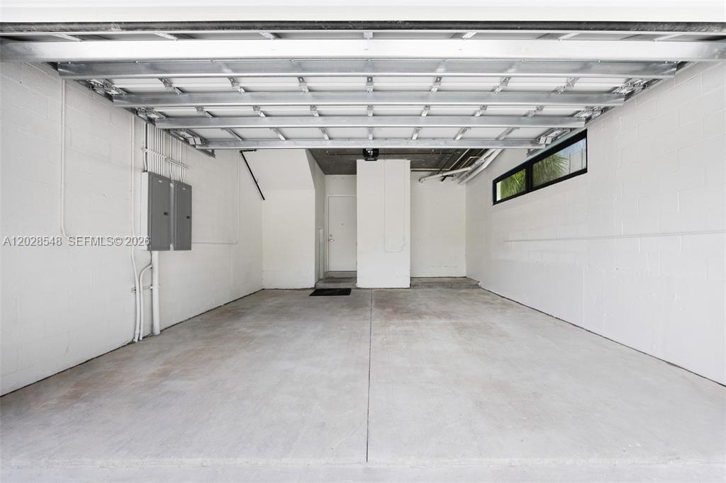 92 Sw 28th Rd #4 Miami, FL 33129