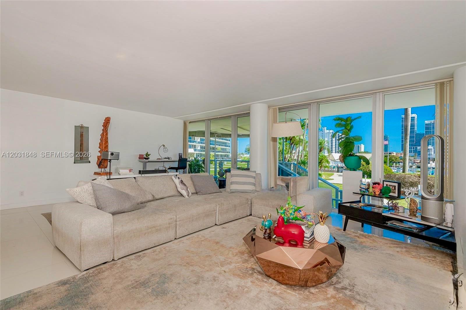 900 Bay #122 Miami Beach, FL 33141