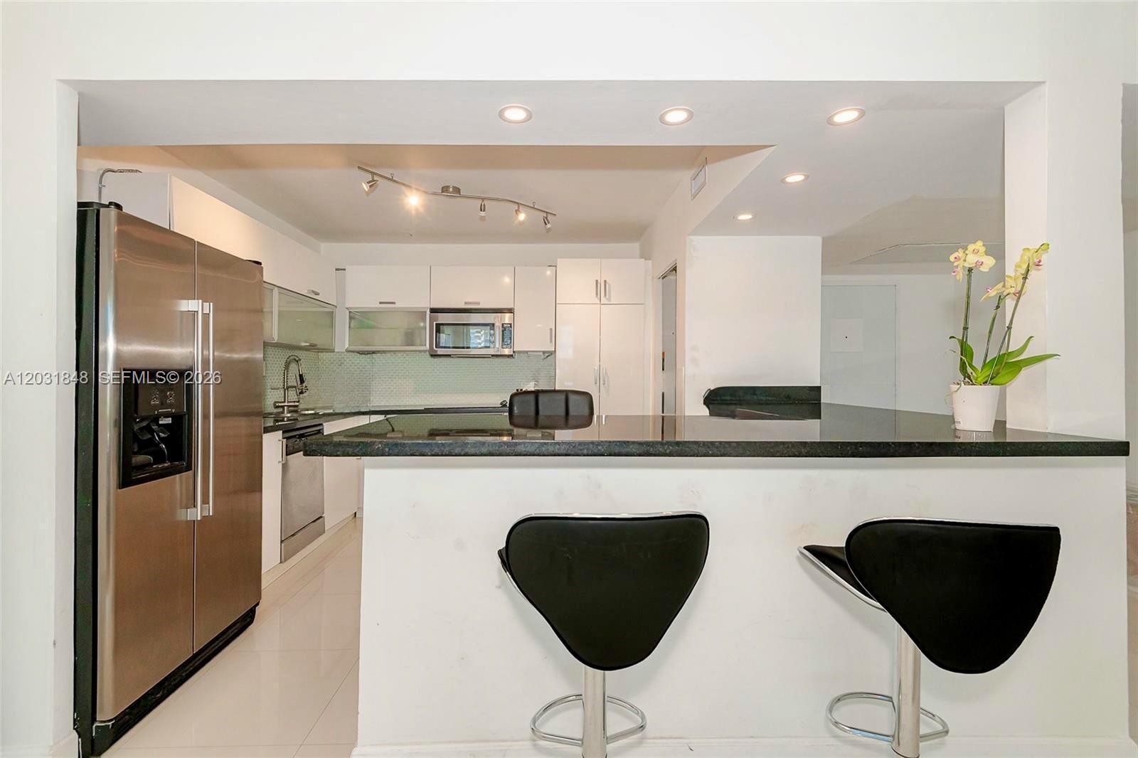 900 Bay #122 Miami Beach, FL 33141