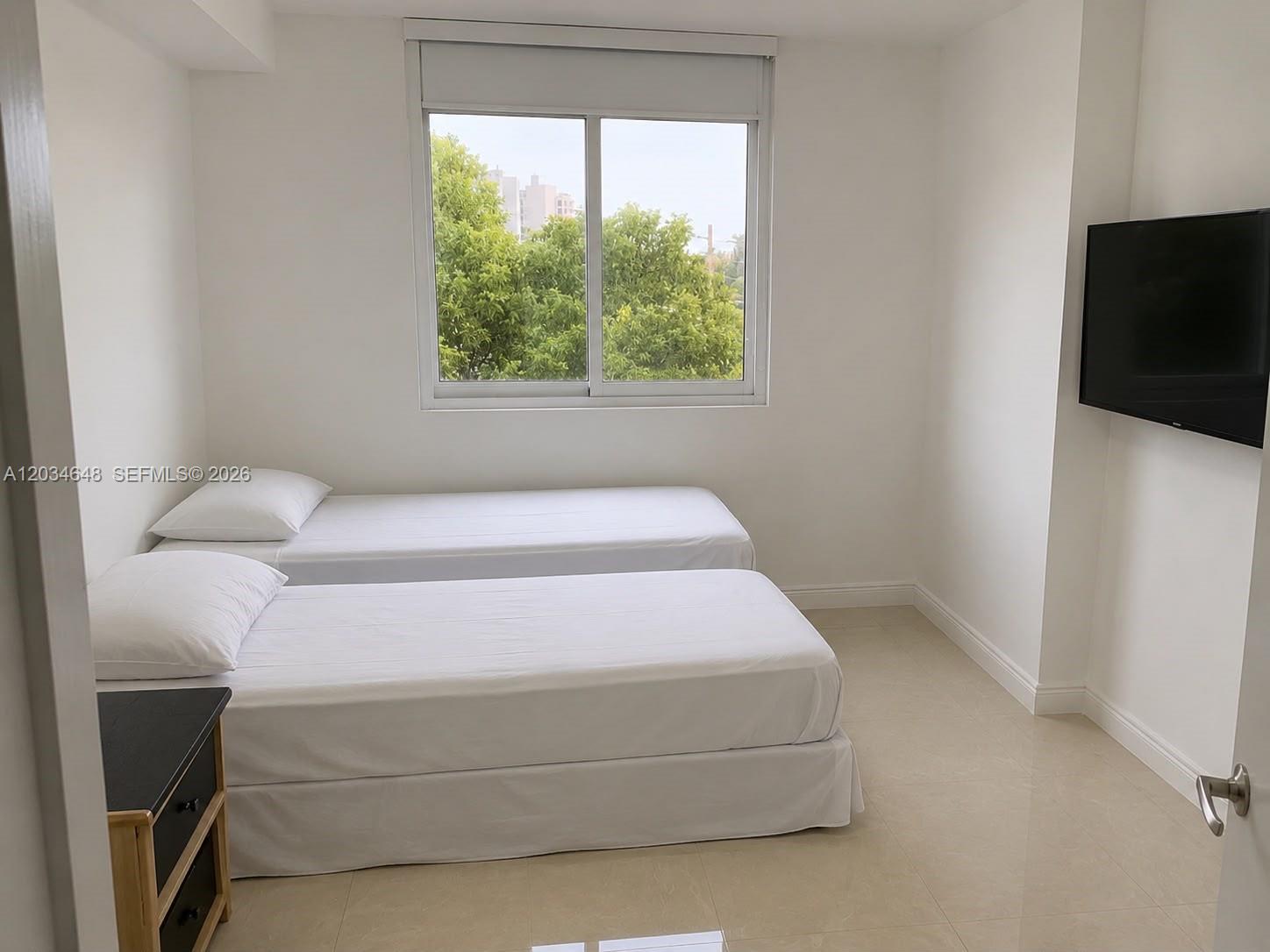 image The Venture at Aventura8