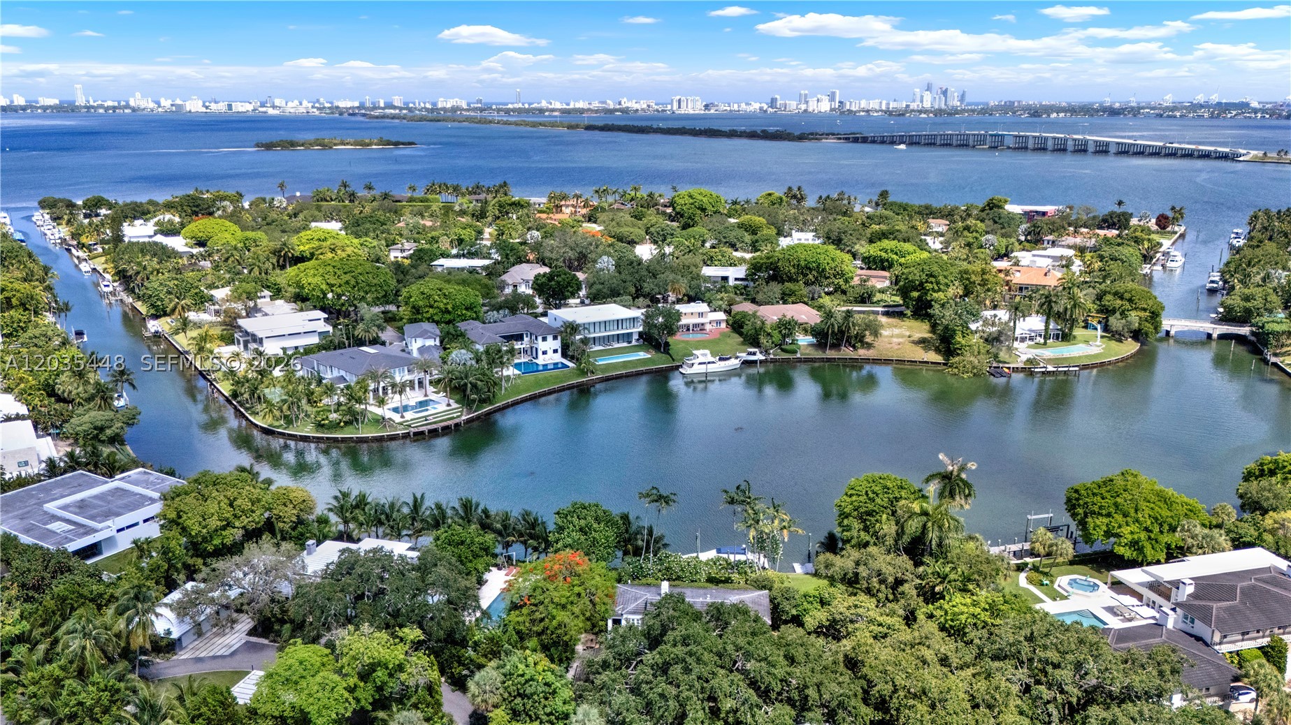 520 Bay Pt Rd