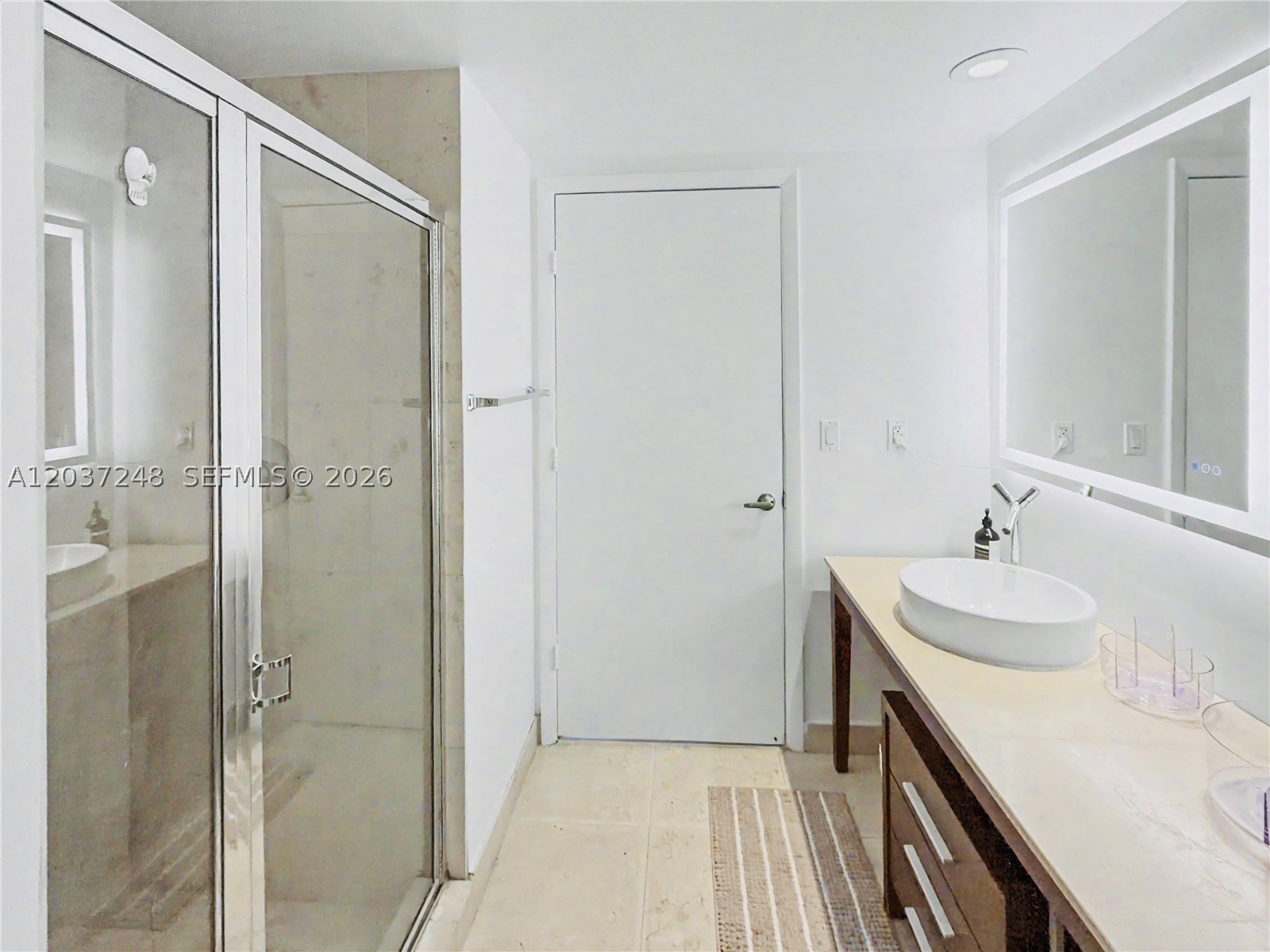 image Icon Brickell I9