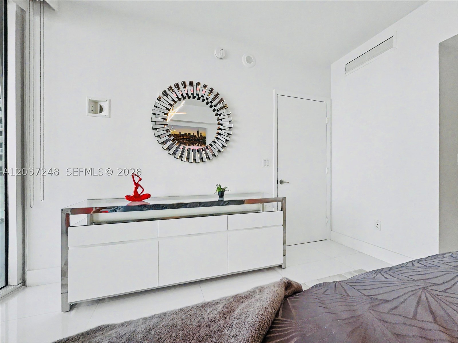image Icon Brickell I11