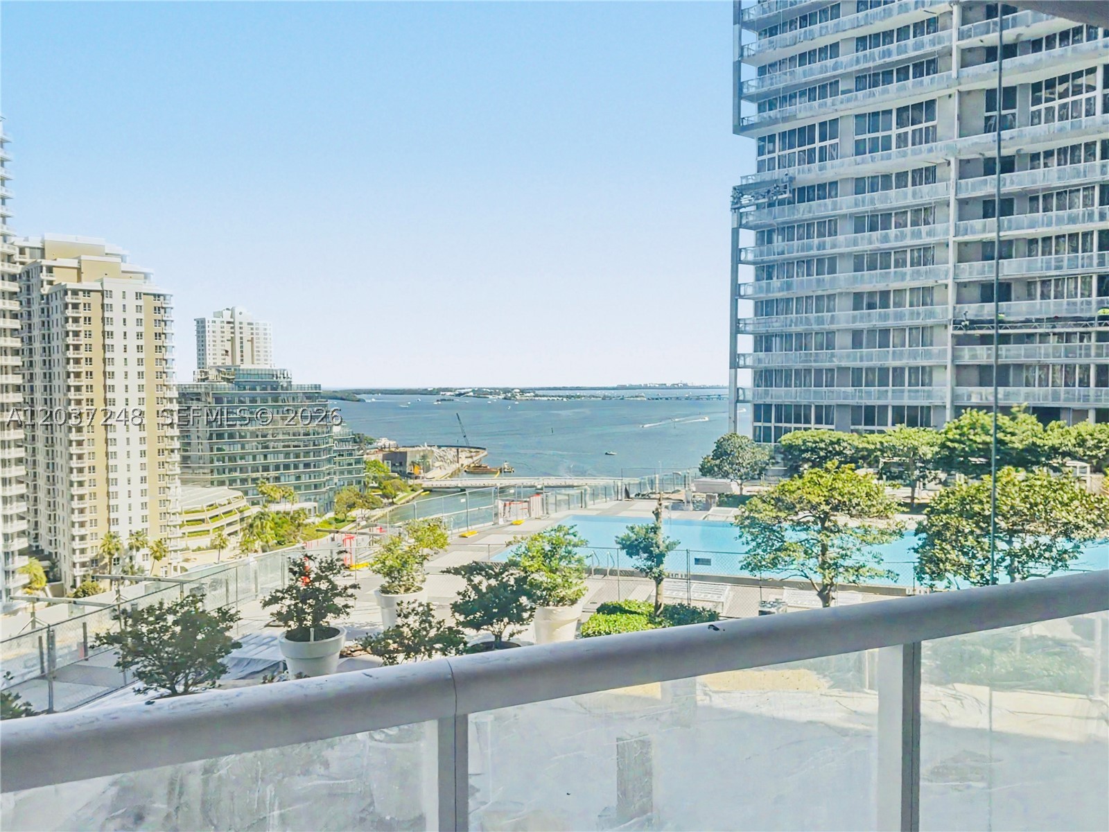image Icon Brickell I12