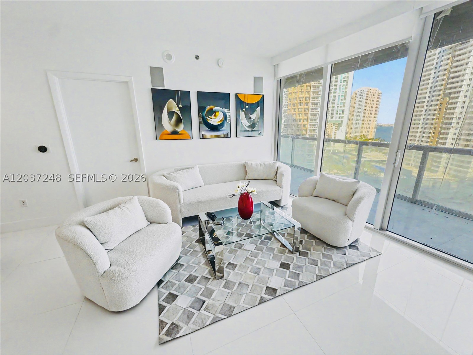 image Icon Brickell I1