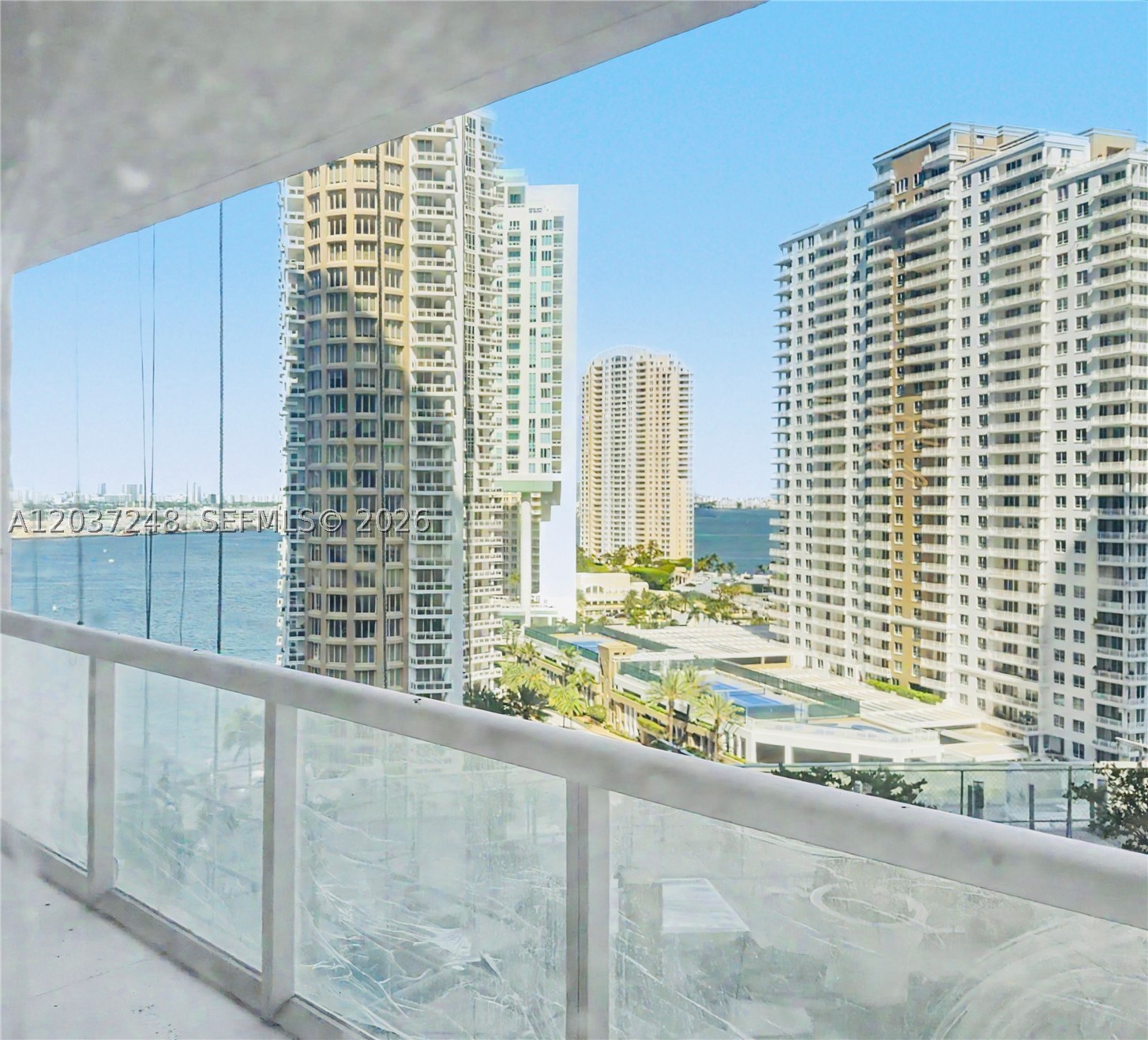 image Icon Brickell I20