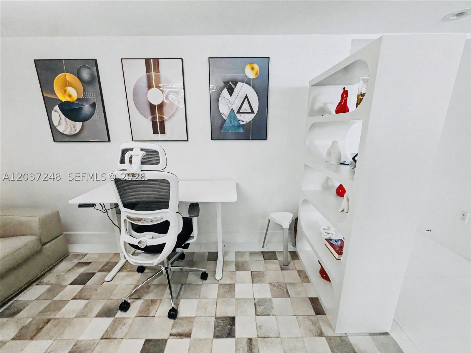 image Icon Brickell I22