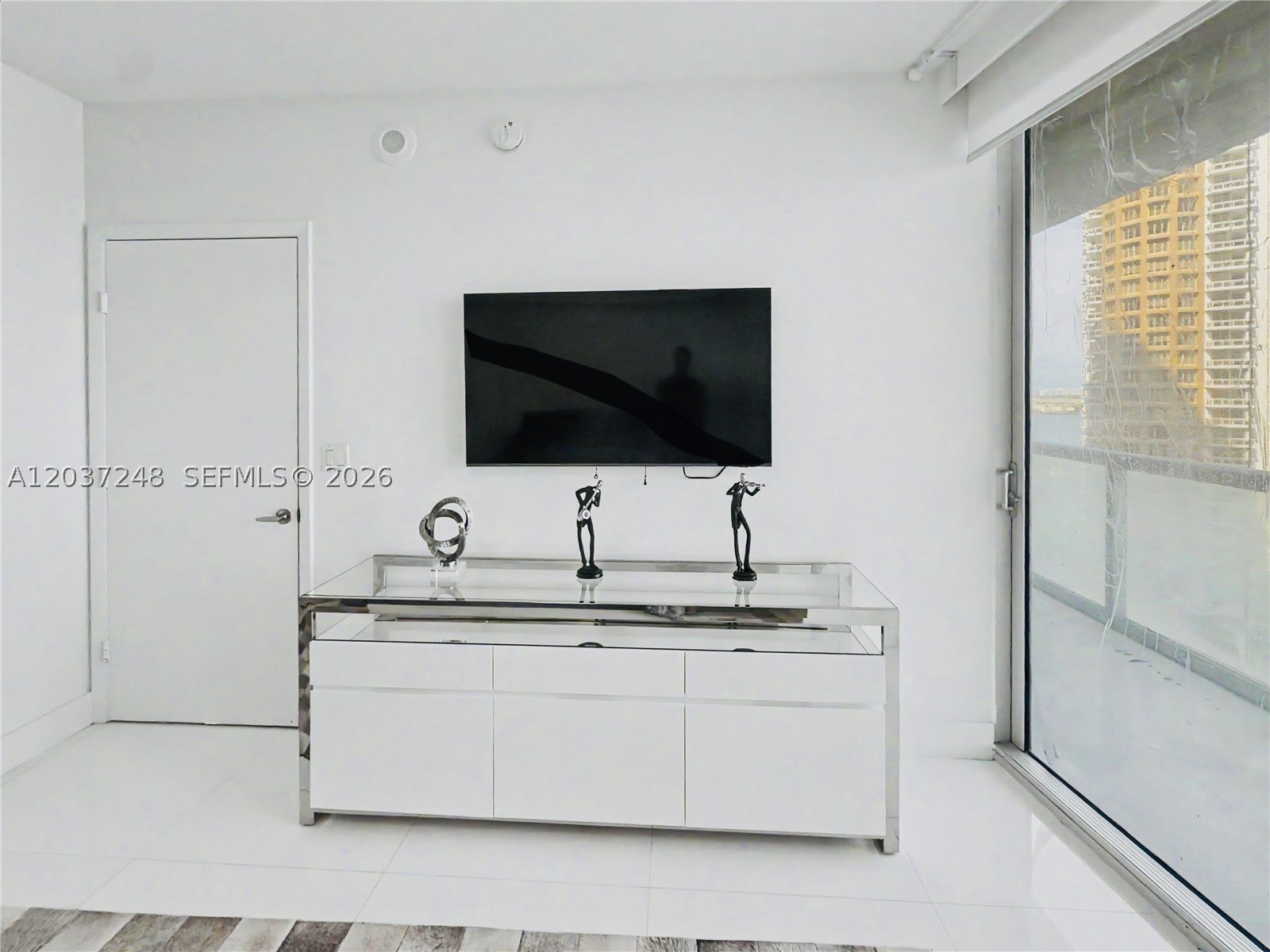 image Icon Brickell I6