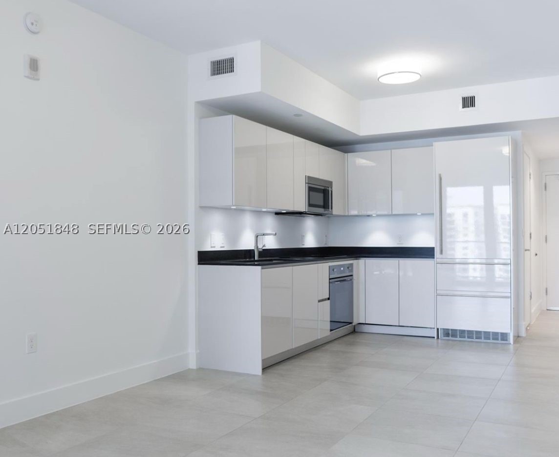 image 1010 Brickell8