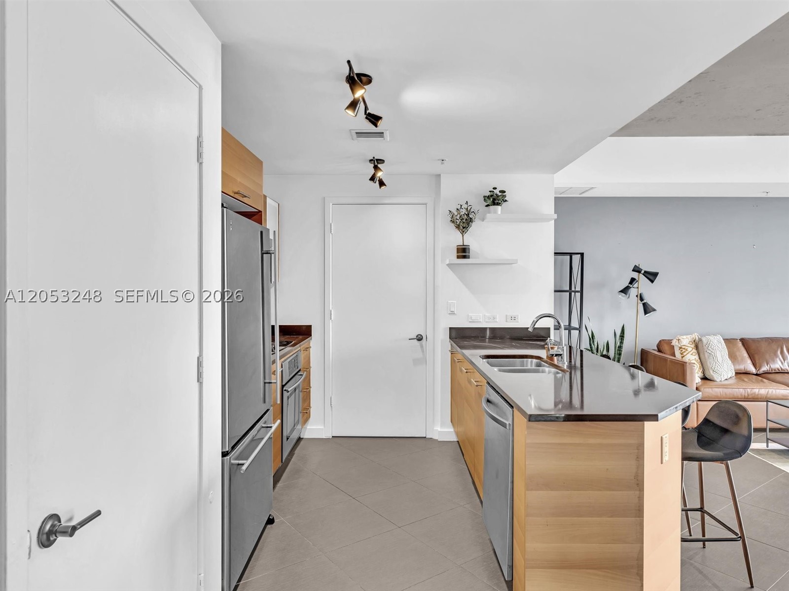 image 4 Midtown8