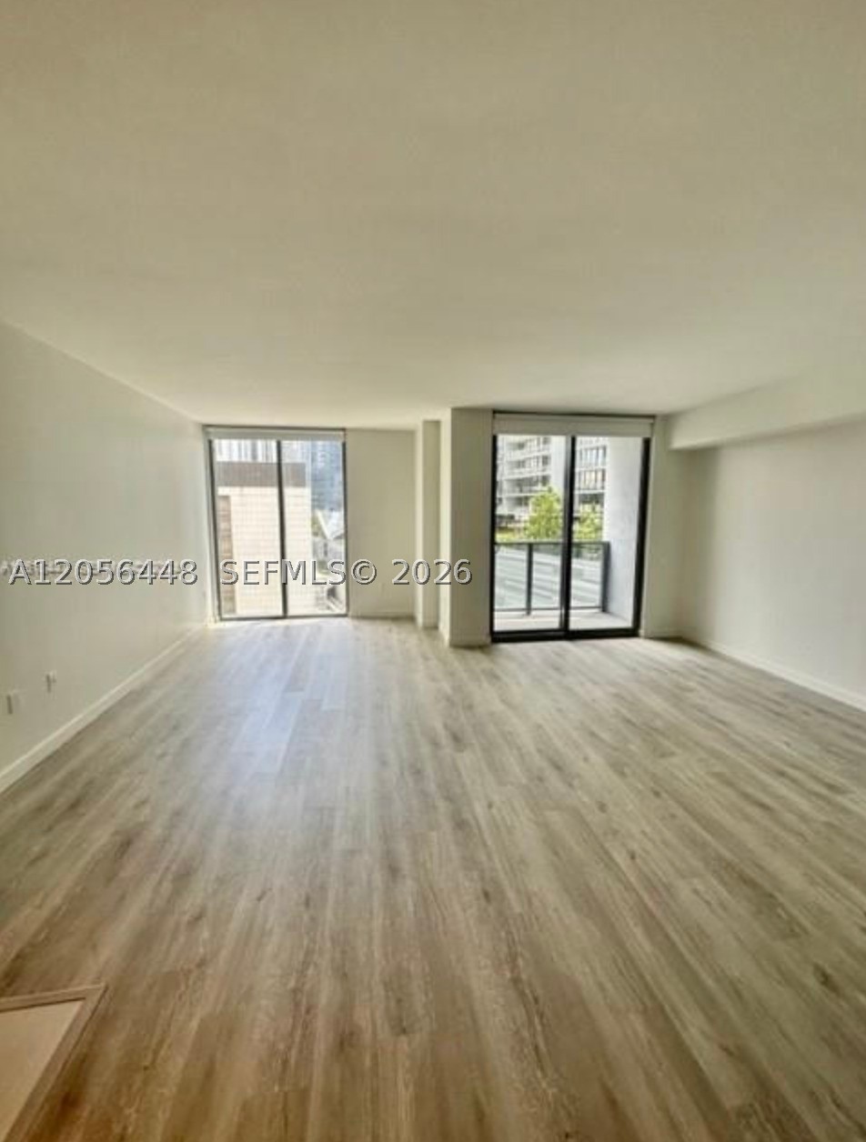 31 SE 6th St #1503