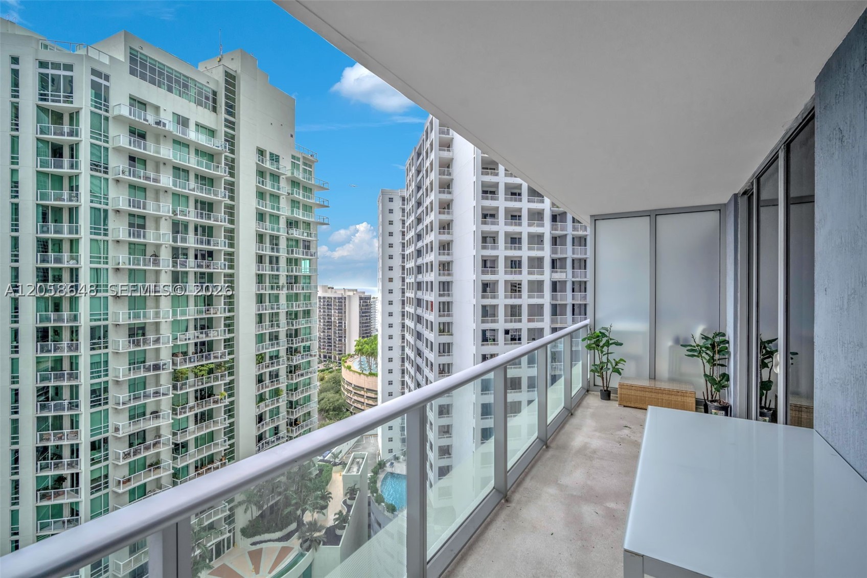 image Brickell House25