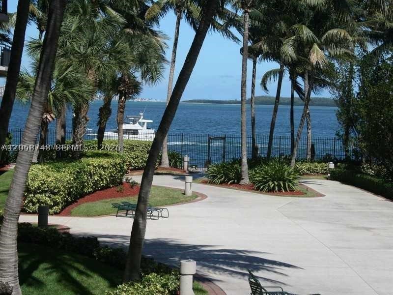 image Brickell Key Two35