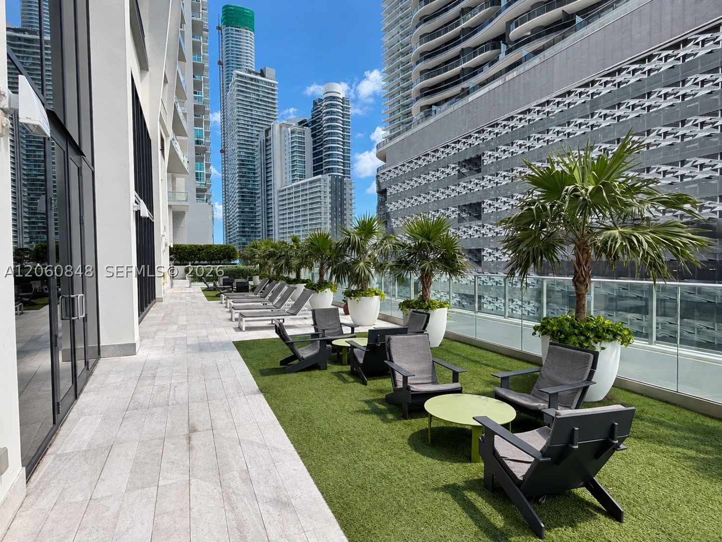 image 1010 Brickell34
