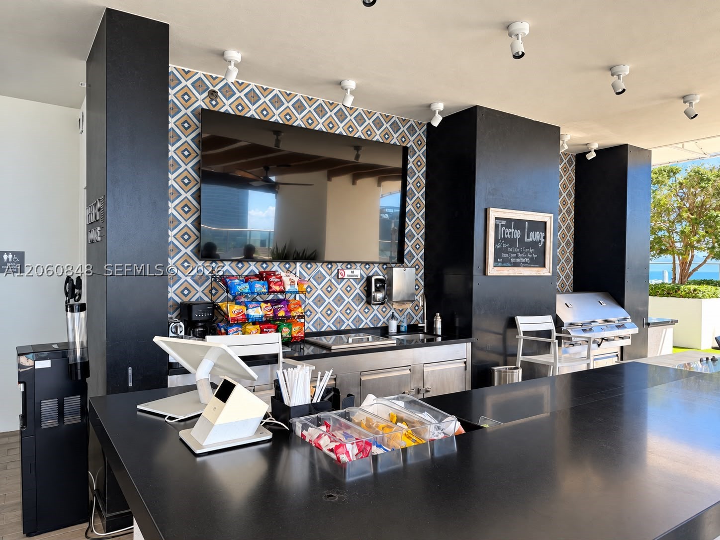 image 1010 Brickell35